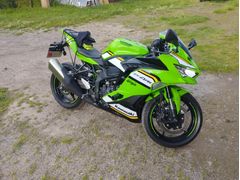 Sahibinden Kawasaki Ninja ZX-4RR