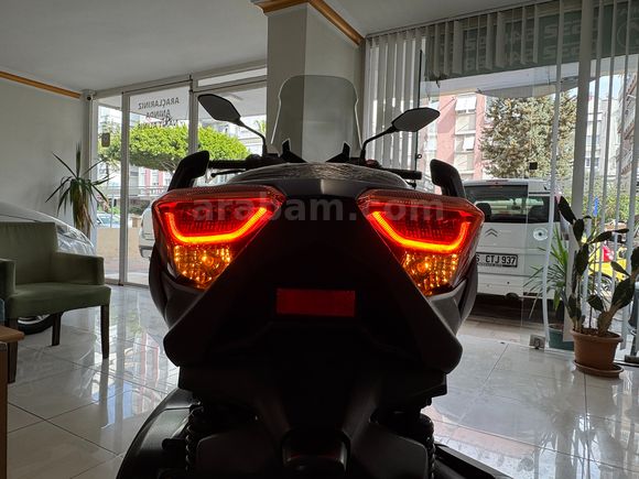 2018 YAMAHA XMAX 300 CC ABS HATASIZ İLK EL 31.000 KM
