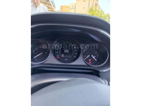 Sahibinden Renault Megane 1.6 Joy 2018 Model extralı