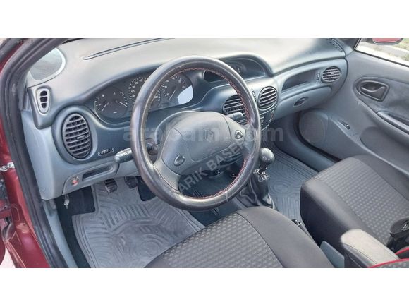 1998 Megane 1.6 RTA