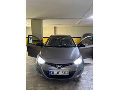 Sahibinden Hyundai i20 1.4 CVVT Jump 2013 Model 