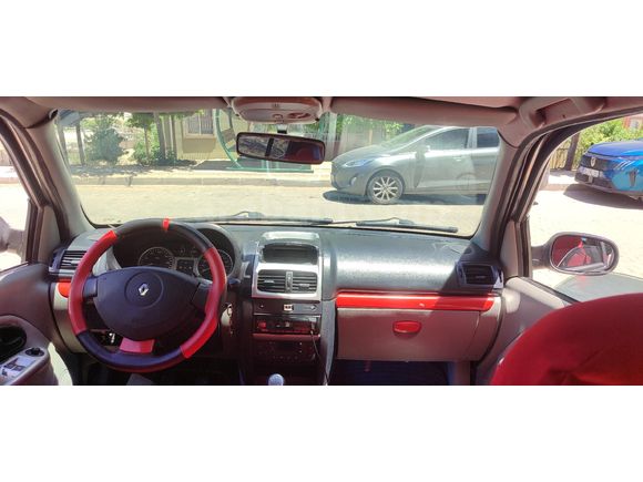 Sahibinden Renault Clio 1.4 Privilege 2003 Model