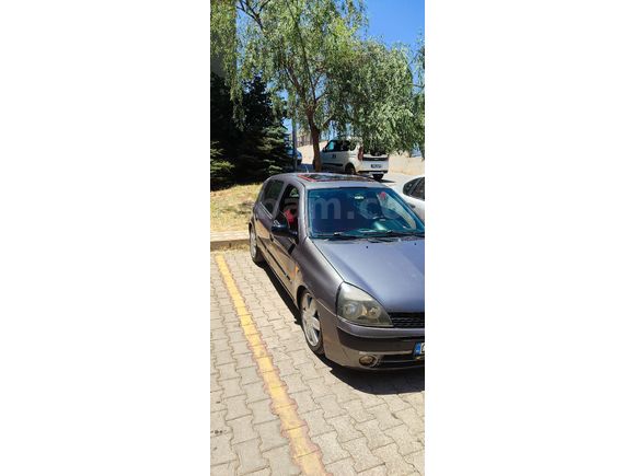 Sahibinden Renault Clio 1.4 Privilege 2003 Model
