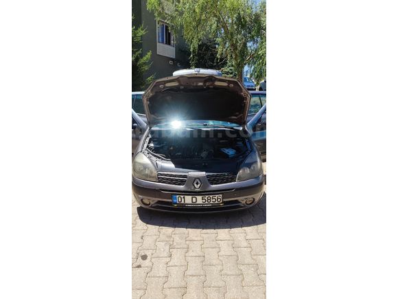 Sahibinden Renault Clio 1.4 Privilege 2003 Model
