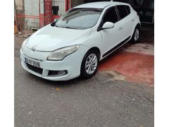 2013 RENAULT MEGANE 1.6 TOUCH OTOMATİK VİTES DÜŞÜK KİLOMETRELİ MASRAFSIZ FIRSAT ARACI