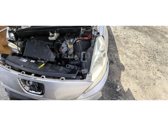 2009 partner teepe 135bin km