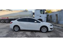 Öğretmenden Opel Astra 1.6 Edition Plus