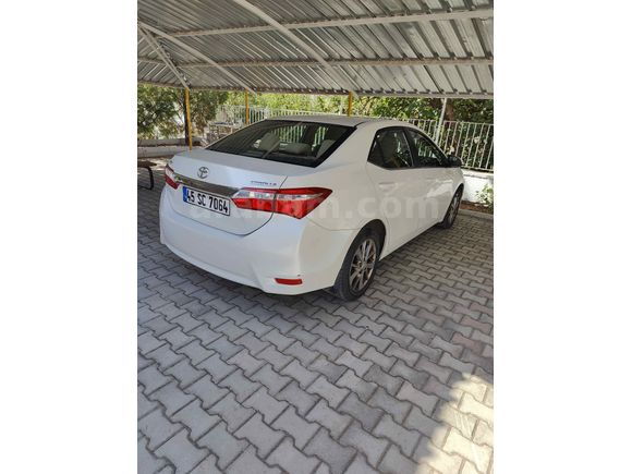 ÖGRETMENDEN SATILIK !!Toyota Corolla 1.4 D-4D Advance 2014 Model