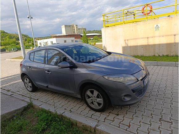 Sahibinden Renault Megane 1.6 Dynamique 2010 Model