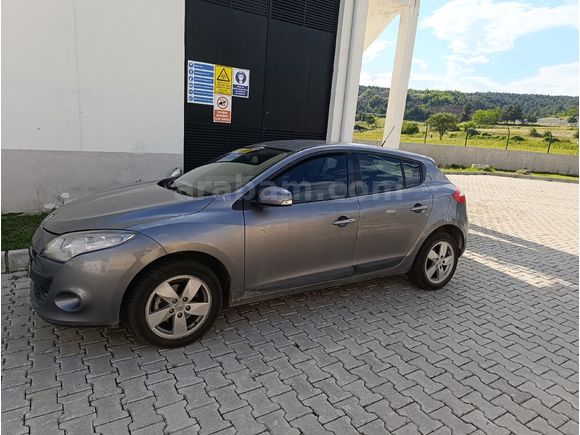 Sahibinden Renault Megane 1.6 Dynamique 2010 Model