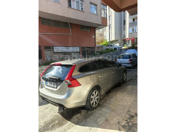 Sahibinden Volvo V60 1.6 T4 Advance 2012 Model