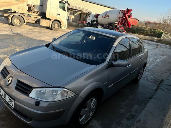 Megane 2 1.6 Dynamique 2004 Model