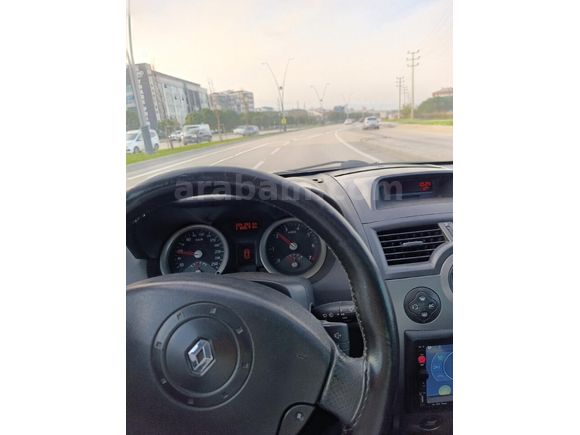 Megane 2 1.6 Dynamique 2004 Model