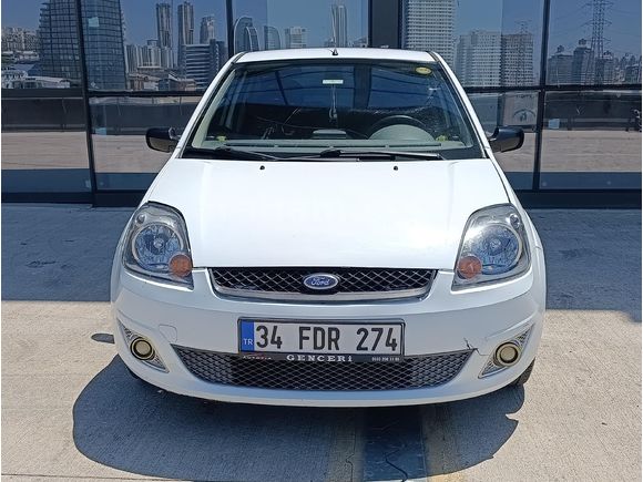 Sahibinden Ford Fiesta 1.4 TDCi Comfort 2009 Model  282000 km Beyaz