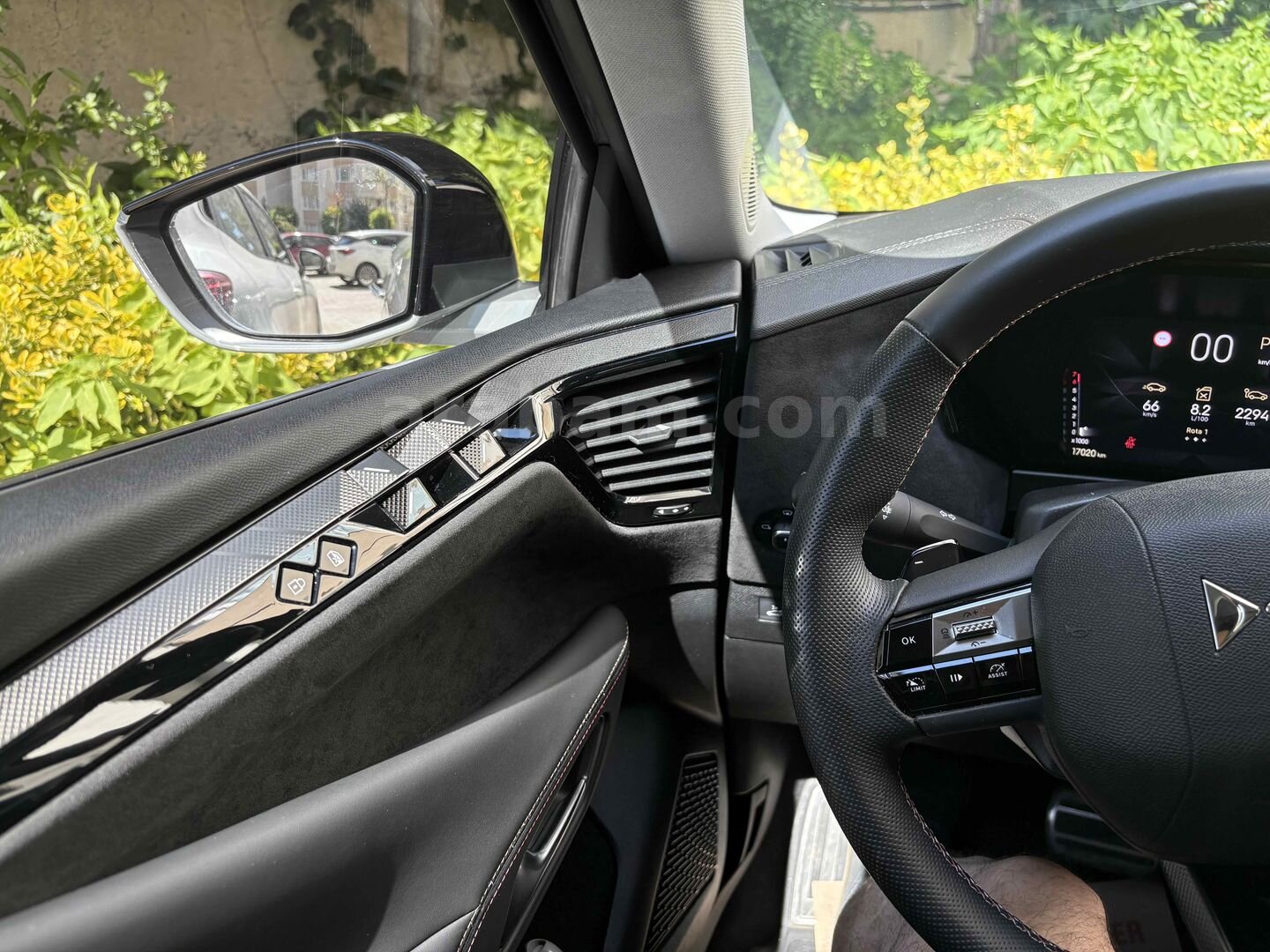 Sahibinden DS Automobiles DS4 1.2 PureTech Performance Line 2023 Model İstanbul 16.500 km Gri 3
