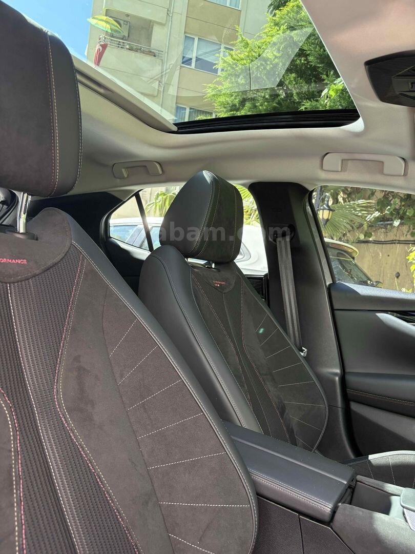 Sahibinden DS Automobiles DS4 1.2 PureTech Performance Line 2023 Model İstanbul 16.500 km Gri 7