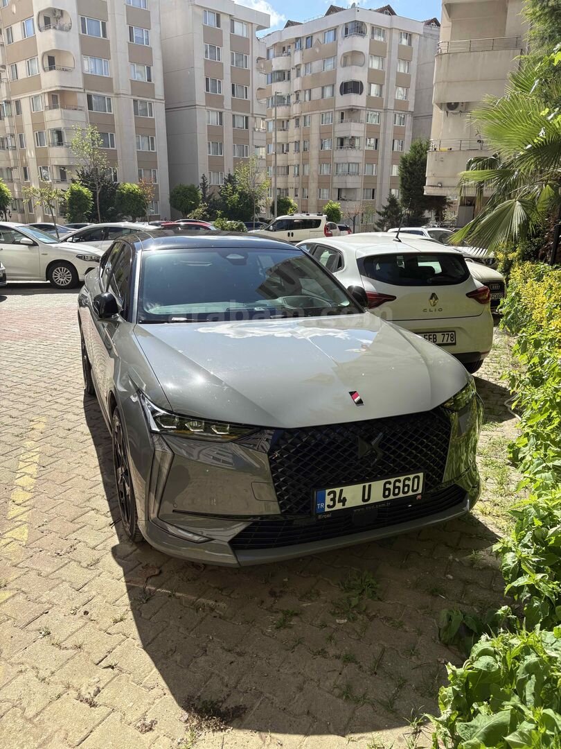 Sahibinden DS Automobiles DS4 1.2 PureTech Performance Line 2023 Model İstanbul 16.500 km Gri 1