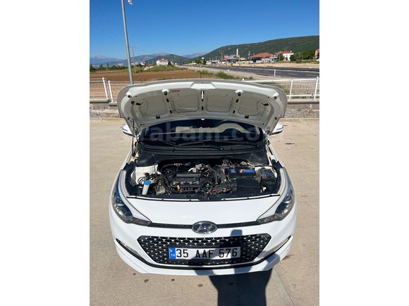 ÖĞRETMENDEN TEMİZ OTOMATİK i20