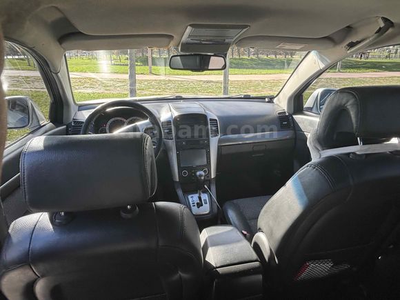 Sahibinden Chevrolet Captiva 2.0 D high 2009 Model  300.000 km Gri