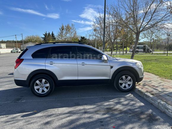 Sahibinden Chevrolet Captiva 2.0 D high 2009 Model  300.000 km Gri