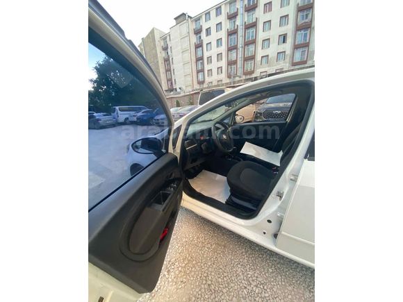 Galeriden Fiat Linea 1.3 Multijet Emotion Plus 2014 Model Van