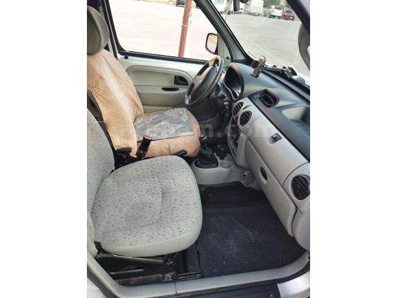 Sahibinden Renault Kangoo Multix 1.5 dCi Expression 2005 Model  250.000 km Gri