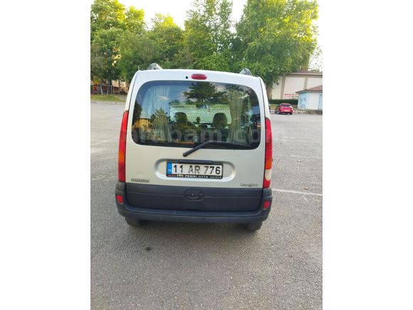 Sahibinden Renault Kangoo Multix 1.5 dCi Expression 2005 Model  250.000 km Gri