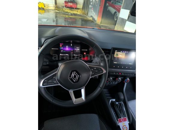 Sahibinden Renault Clio 1.0 TCe Evolution 2023 Model 