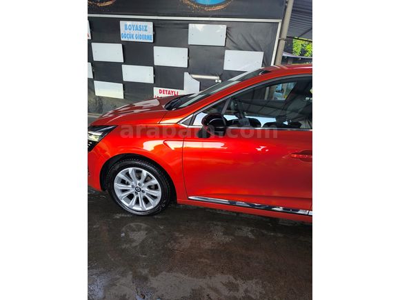 Sahibinden Renault Clio 1.0 TCe Evolution 2023 Model 