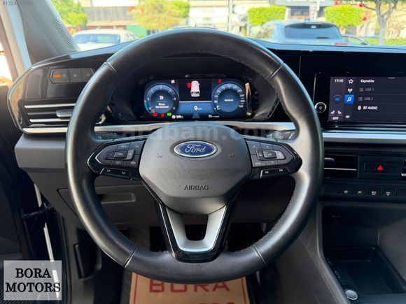 BORA MOTORS 2023 CONNECT 2.0EcoBlue TİTANİUM CAMTAVAN 32.750Km