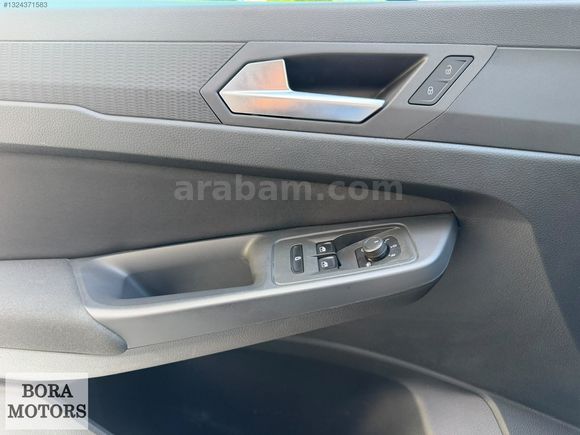 BORA MOTORS 2023 CONNECT 2.0EcoBlue TİTANİUM CAMTAVAN 32.750Km