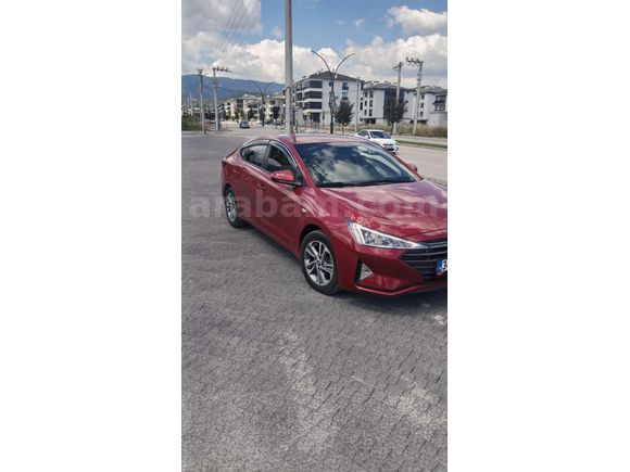 Sahibinden Hyundai Elantra 1.6 MPI Style 2020 Model  34.500 km Kırmızı