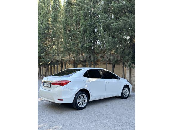 SEDEF BEYAZ TRAMERSİZ COROLLA
