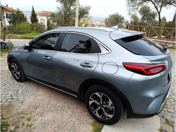 Sıfır Ayarında Hybrid XCEED (Ekstralı)