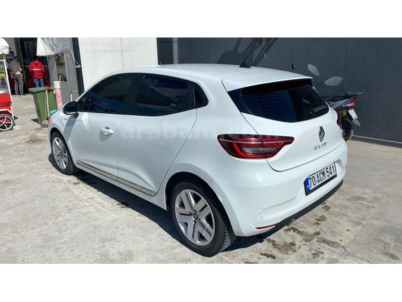 HATASIZ 1.3 TCE BEYAZ CLİO 2020