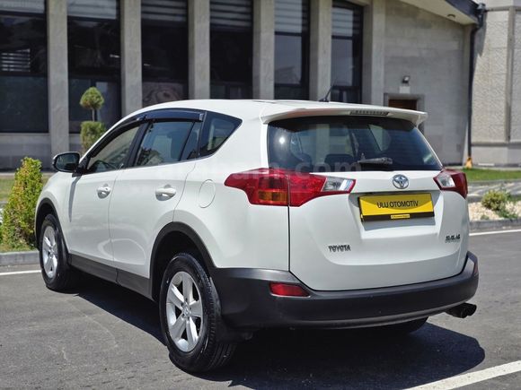 2013 MODEL 143 BİN KM'DE HATASIZ BOYASIZ TOYOTA RAV4 2.0 D-4D