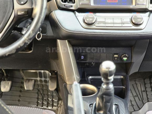 2013 MODEL 143 BİN KM'DE HATASIZ BOYASIZ TOYOTA RAV4 2.0 D-4D