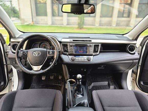 2013 MODEL 143 BİN KM'DE HATASIZ BOYASIZ TOYOTA RAV4 2.0 D-4D