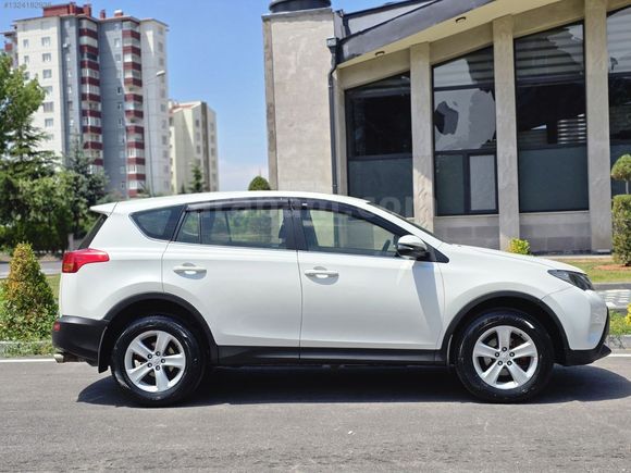 2013 MODEL 143 BİN KM'DE HATASIZ BOYASIZ TOYOTA RAV4 2.0 D-4D