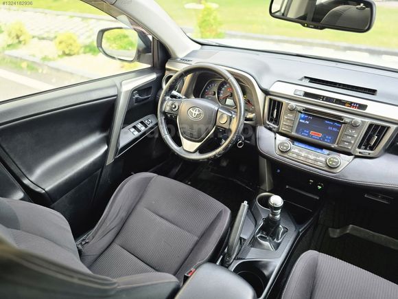 2013 MODEL 143 BİN KM'DE HATASIZ BOYASIZ TOYOTA RAV4 2.0 D-4D