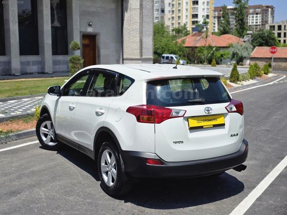 2013 MODEL 143 BİN KM'DE HATASIZ BOYASIZ TOYOTA RAV4 2.0 D-4D