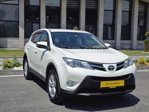 2013 MODEL 143 BİN KM'DE HATASIZ BOYASIZ TOYOTA RAV4 2.0 D-4D