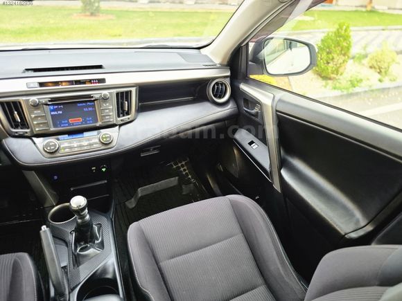 2013 MODEL 143 BİN KM'DE HATASIZ BOYASIZ TOYOTA RAV4 2.0 D-4D