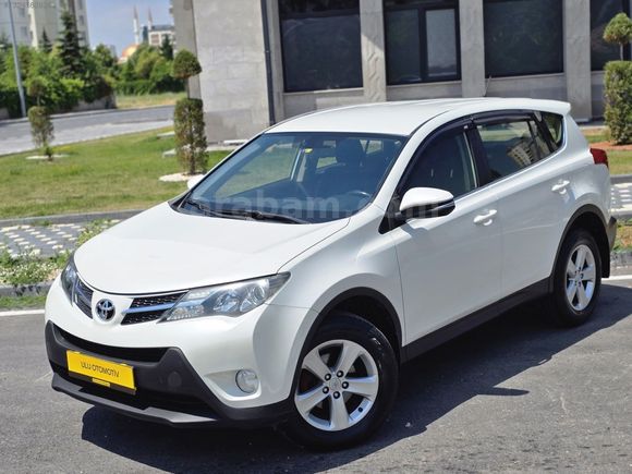 2013 MODEL 143 BİN KM'DE HATASIZ BOYASIZ TOYOTA RAV4 2.0 D-4D