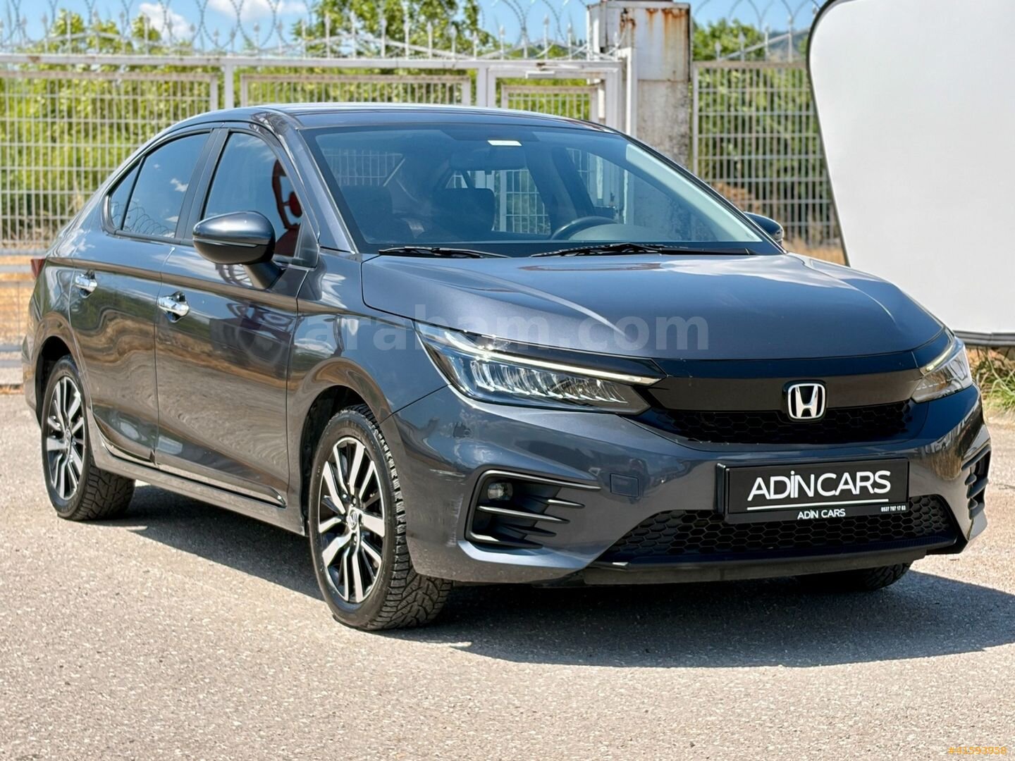 Galeriden Honda City 1.5 i-VTEC Executive 2024 Model Kocaeli 71.900 km Füme 2