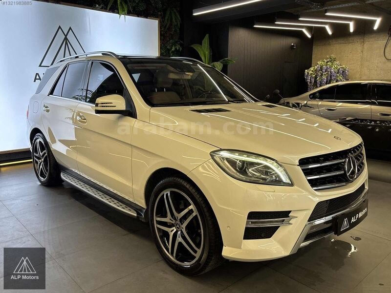 Galeriden Mercedes - Benz ML 350 AMG 2013 Model İstanbul 274.216 km Beyaz