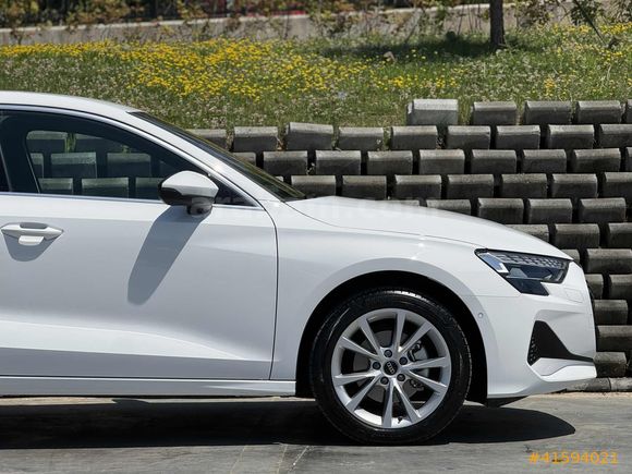 ÜNALAN | 2025 AUDİ A3 35 TFSİ ADVANCED - 6.300 KM | HATASIZ