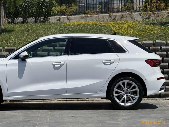 ÜNALAN | 2025 AUDİ A3 35 TFSİ ADVANCED - 6.300 KM | HATASIZ