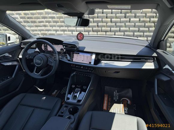 ÜNALAN | 2025 AUDİ A3 35 TFSİ ADVANCED - 6.300 KM | HATASIZ