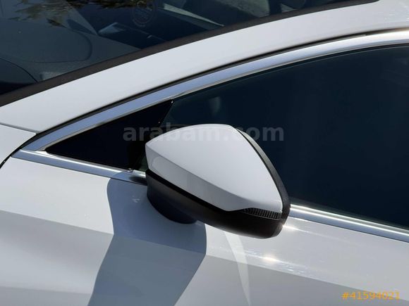 ÜNALAN | 2025 AUDİ A3 35 TFSİ ADVANCED - 6.300 KM | HATASIZ